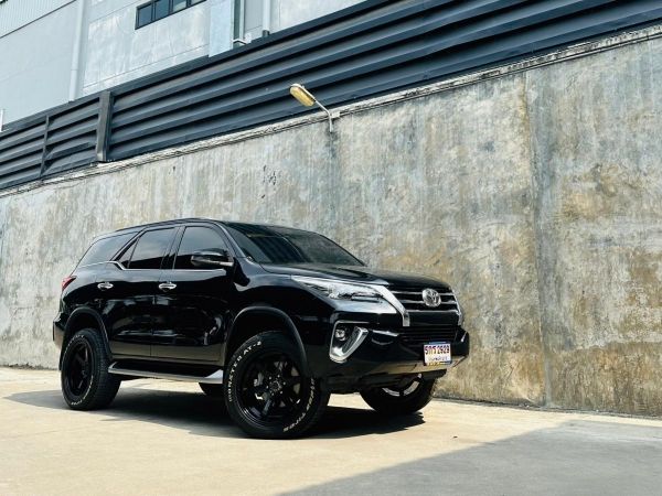 Toyota Fortuner 2.4 V ZIGMA 4WD AT ปี 2019